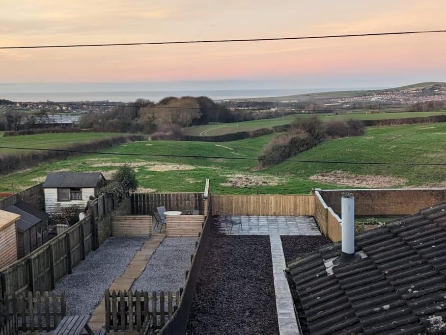 Sea View Retreat Villa Lingdale Bagian luar foto